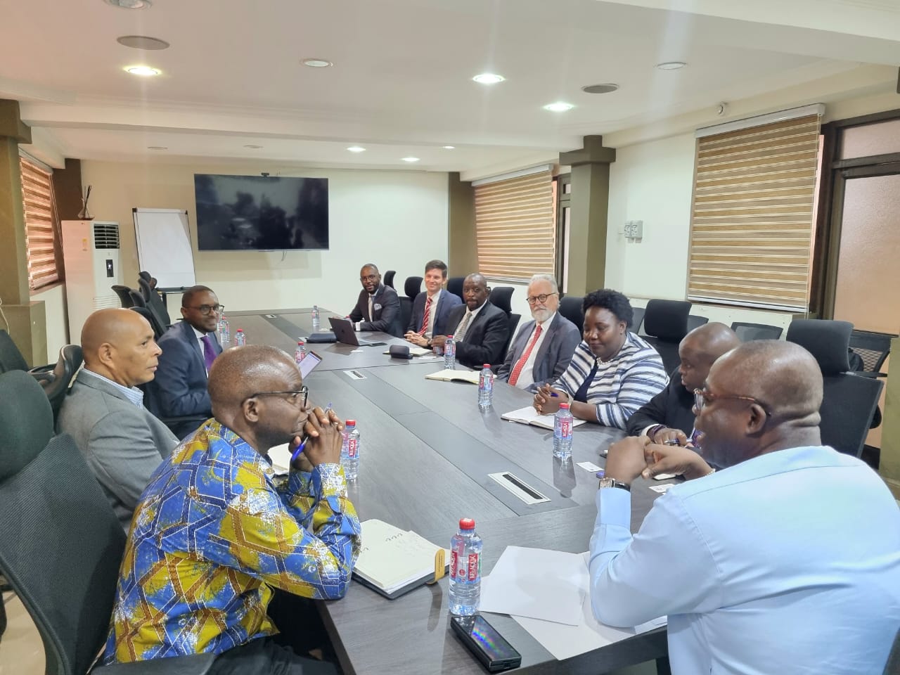 Regulatory CEOs and the Power Futures Lab team in discussion at the Third PRLN Meeting in Accra, Ghana.