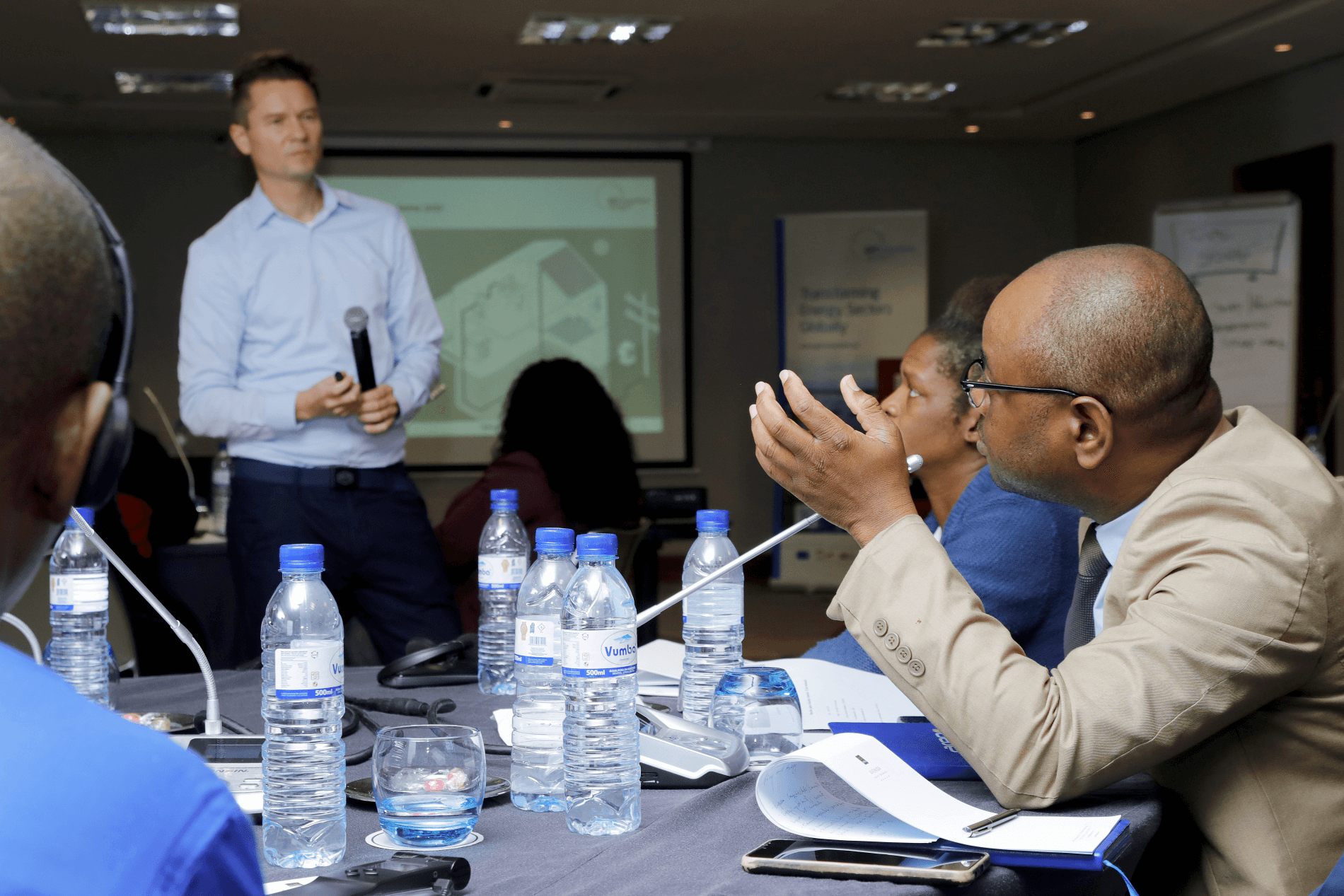 Exchange at the GET.transform energy efficiency training with MIREME in Maputo, Mozambique in May 2023.