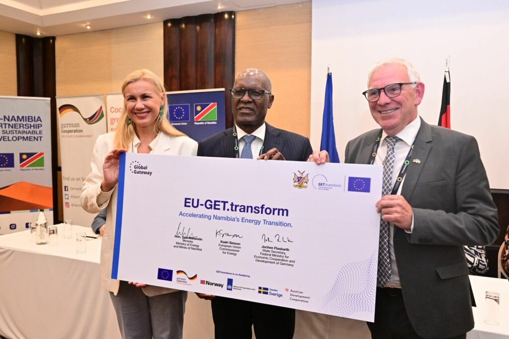 EU Commissioner Kadri Simson, Energy Minister of Namibia Tom Alweendo and German State Secretary Jochen Flasbarth at signing ceremony for EU-GET.transform Country Window Namibia in September 2024.